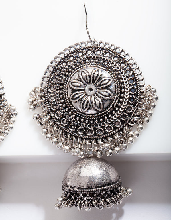 Antique Silver Detailed Earrings
