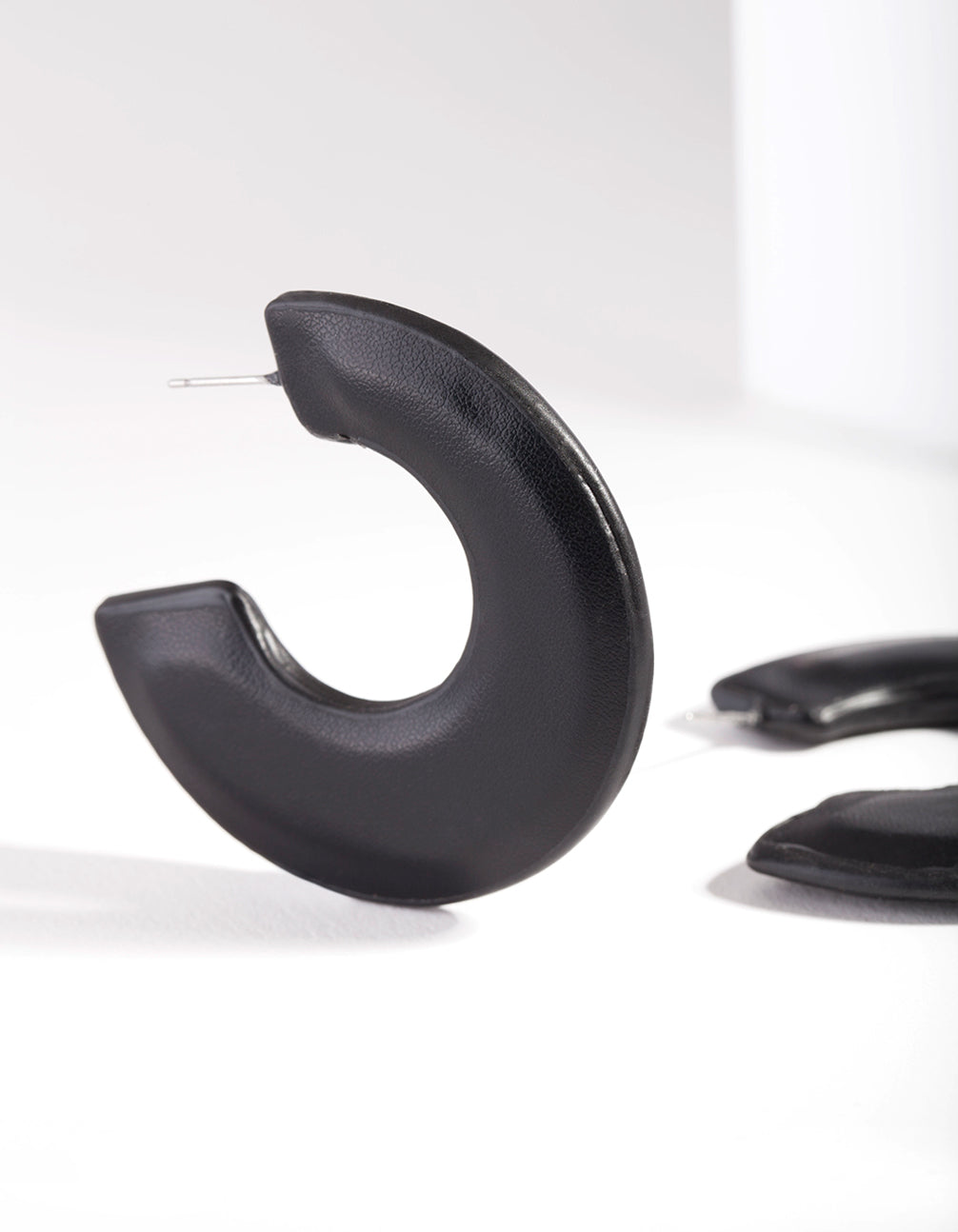 BOB PU C SHAPE HOOP ER