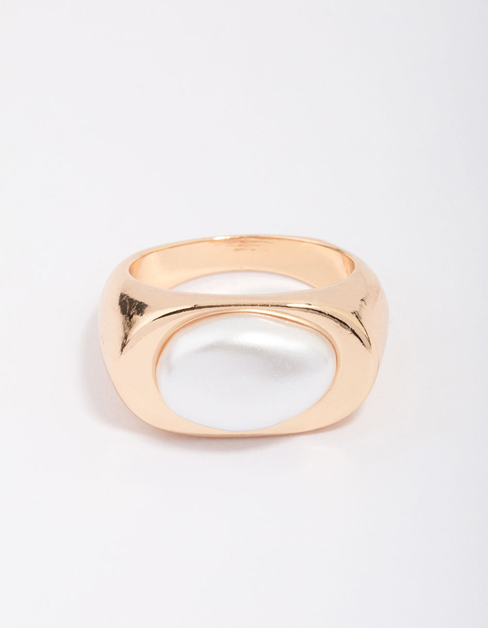 Gold Oval Pearl Signet Ring