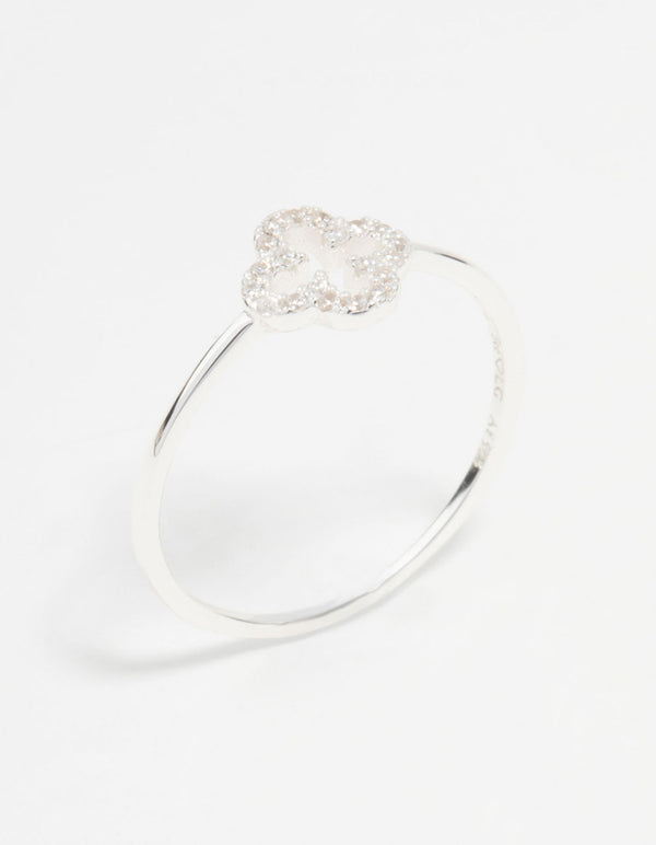 This sterling silver cubic zirconia flower ring with floral design in clear tone side detail view