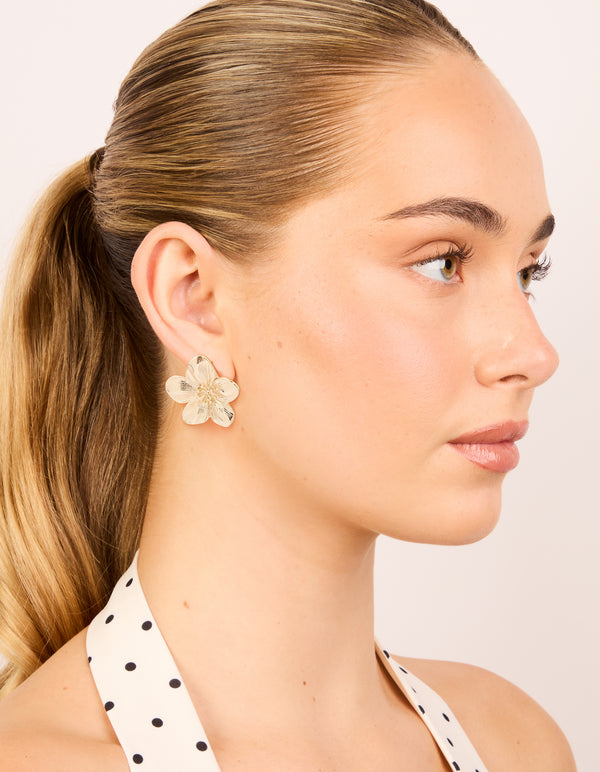Gold Textured Flower Stud Earrings