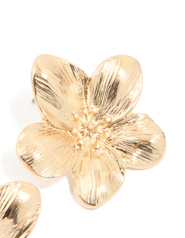 Gold Textured Flower Stud Earrings