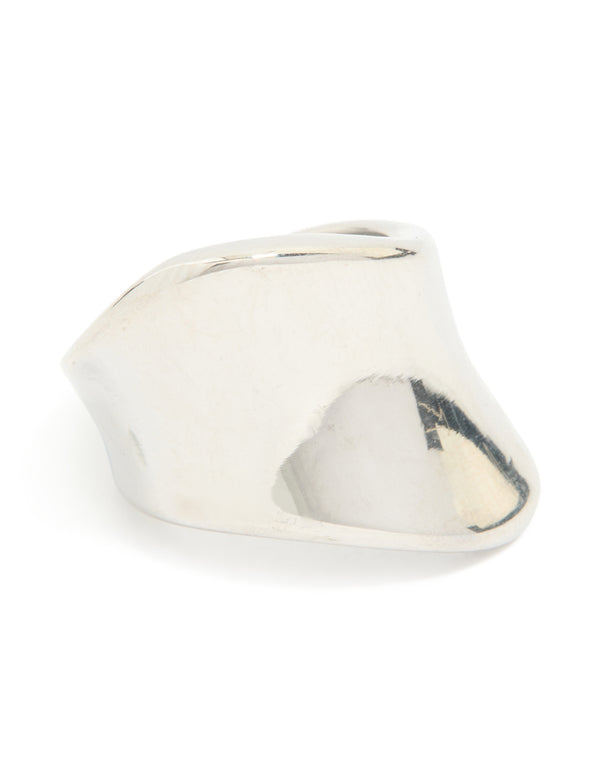 A waterproof stainless steel organic smooth ring in silver close up view