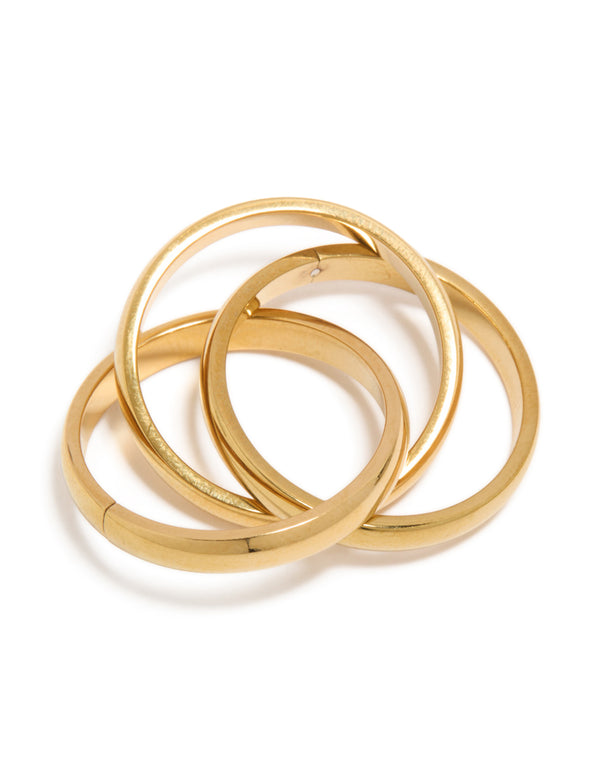 Designed with waterproof triple layered twist moving ring construction in gold plated stainless steel with dainty style close up view