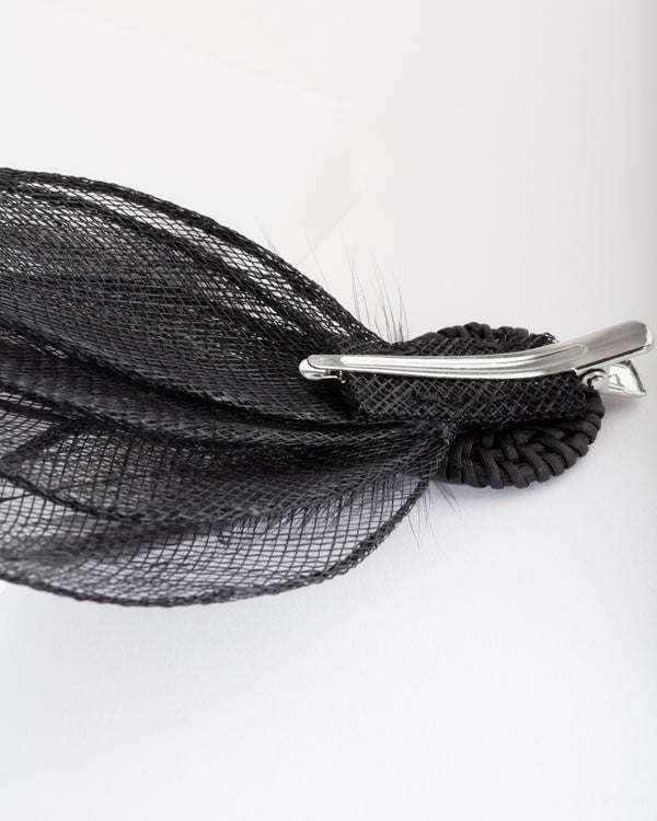 OCHR BLK SINA FTHR PLAIT CLIP