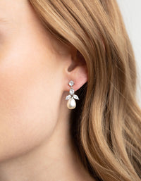 Silver Diamond Simulant Flower Pearl Necklace & Earrings Set - link has visual effect only