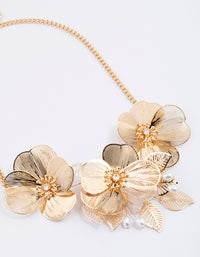 Gold Statement 3D Fine Flower Necklace - link has visual effect only