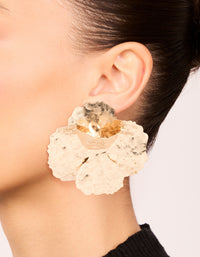 Gold Textured Flower Stud Earrings - link has visual effect only
