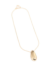 Featuring a gold chain oval pendant necklace front view - link has visual effect only