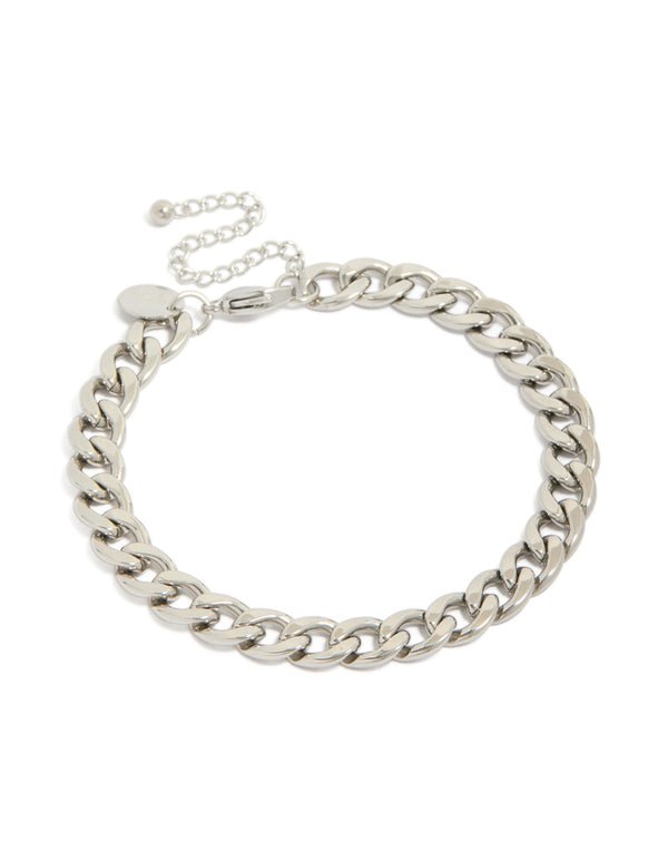 Showcasing a mens waterproof stainless steel large classic curb chain bracelet in silver with chunky styling front view