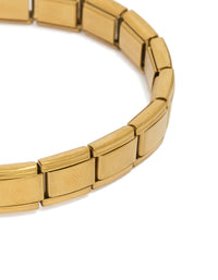 Showcasing waterproof gold plated stainless steel stretch link chain bracelet in gold close up view - link has visual effect only