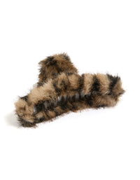Showcasing a leopard print faux fur animal claw clip in tan, brown, and black front view - link has visual effect only