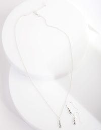 Diamond Simulant Graduating Crystal Necklace & Earrings Set - link has visual effect only
