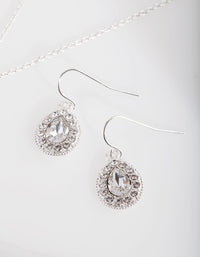 Diamond Simulant Teardrop Earrings & Necklace Set - link has visual effect only
