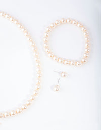 Gold Classic Pearl Jewellery Set - link has visual effect only